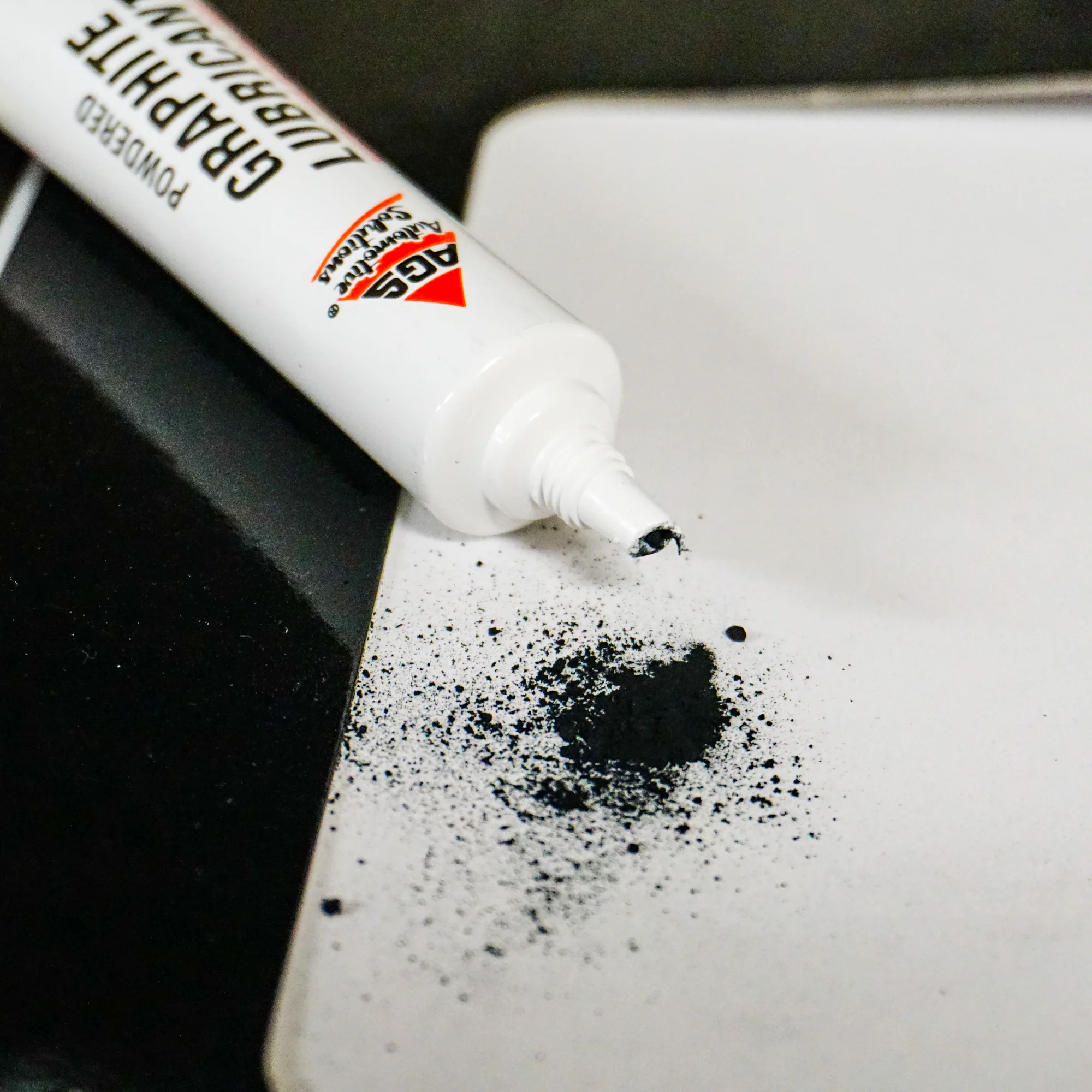 Graphite Powdered Tube - Image 4