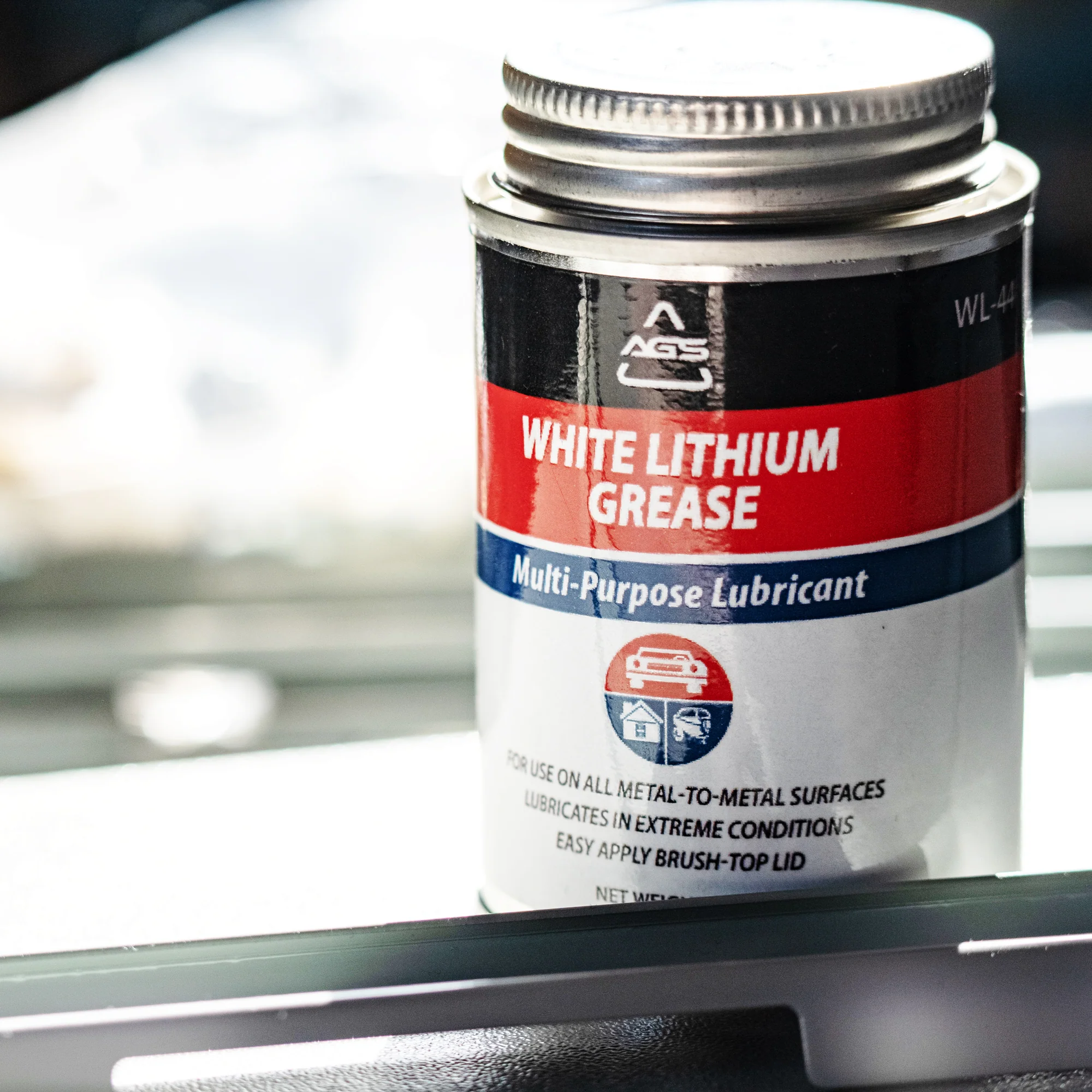 White Lithium Grease, 4oz Brush Top Can - Image 9